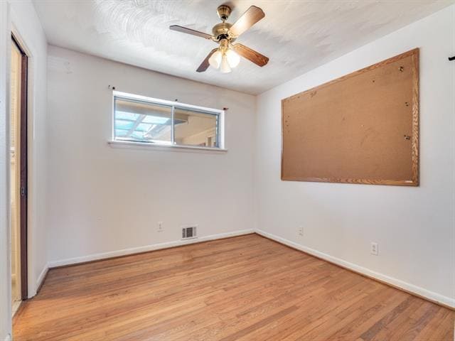 Building Photo - 722 Hawthorne Dr