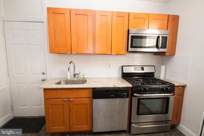 Building Photo - 1129 McKean St