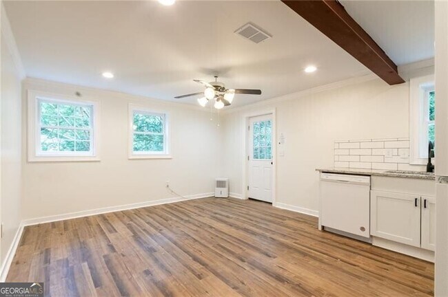 Building Photo - 4932 Rock Haven Dr SW