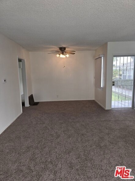 Building Photo - 6243 S Fairfax Ave