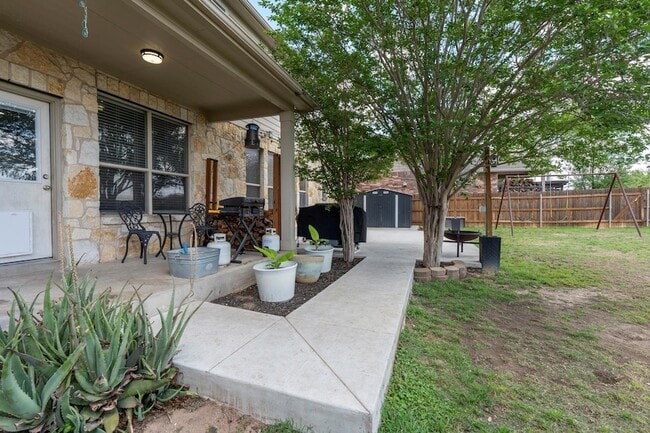 Building Photo - 227 Sandstone Trail