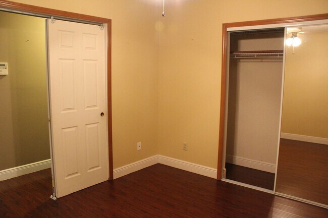 Building Photo - 3 bed 2 bath Home in Port Orange