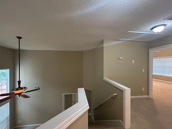 Building Photo - 1608 Hemburg Trace