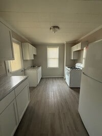 Building Photo - 1933 Cordova Ave