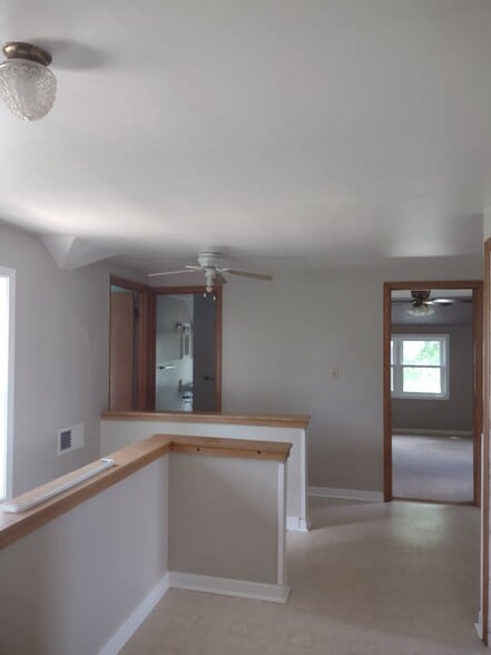 upstairs foyer - 8563 Crane Creek Rd