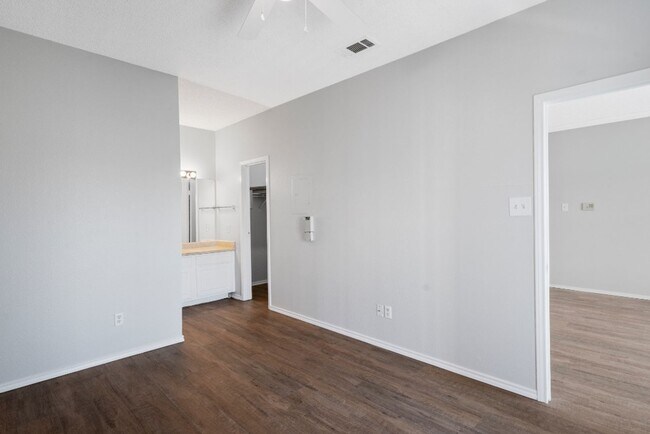 Building Photo - 12166 Metric Blvd