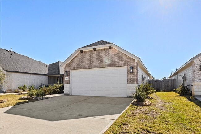 Building Photo - 19027 Rising Mesquite St