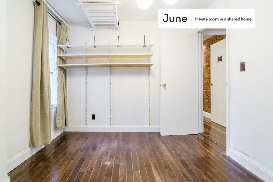 Building Photo - Room in Shared 5 bed/1.5 bath home in Bedford-Stuyvesant