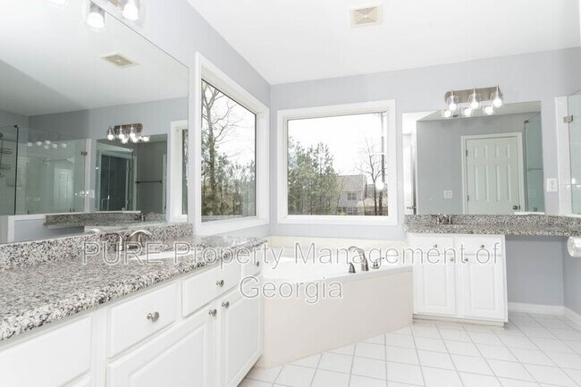 Building Photo - 2212 Caneridge Ct SW