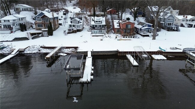 Primary Photo - 1350 Bay Shore Blvd