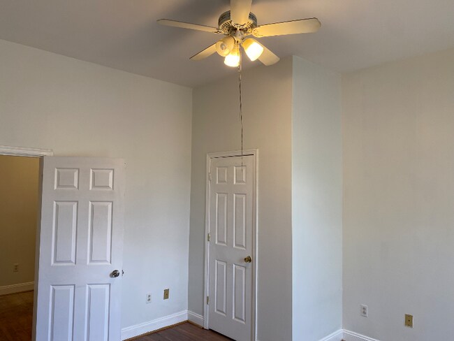Building Photo - 2036 Druid Hill Ave