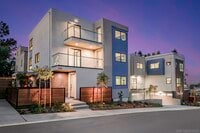 Building Photo - 2126 San Clemente St