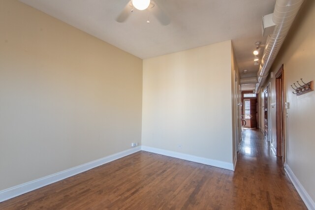Building Photo - 2475 W Pensacola Ave