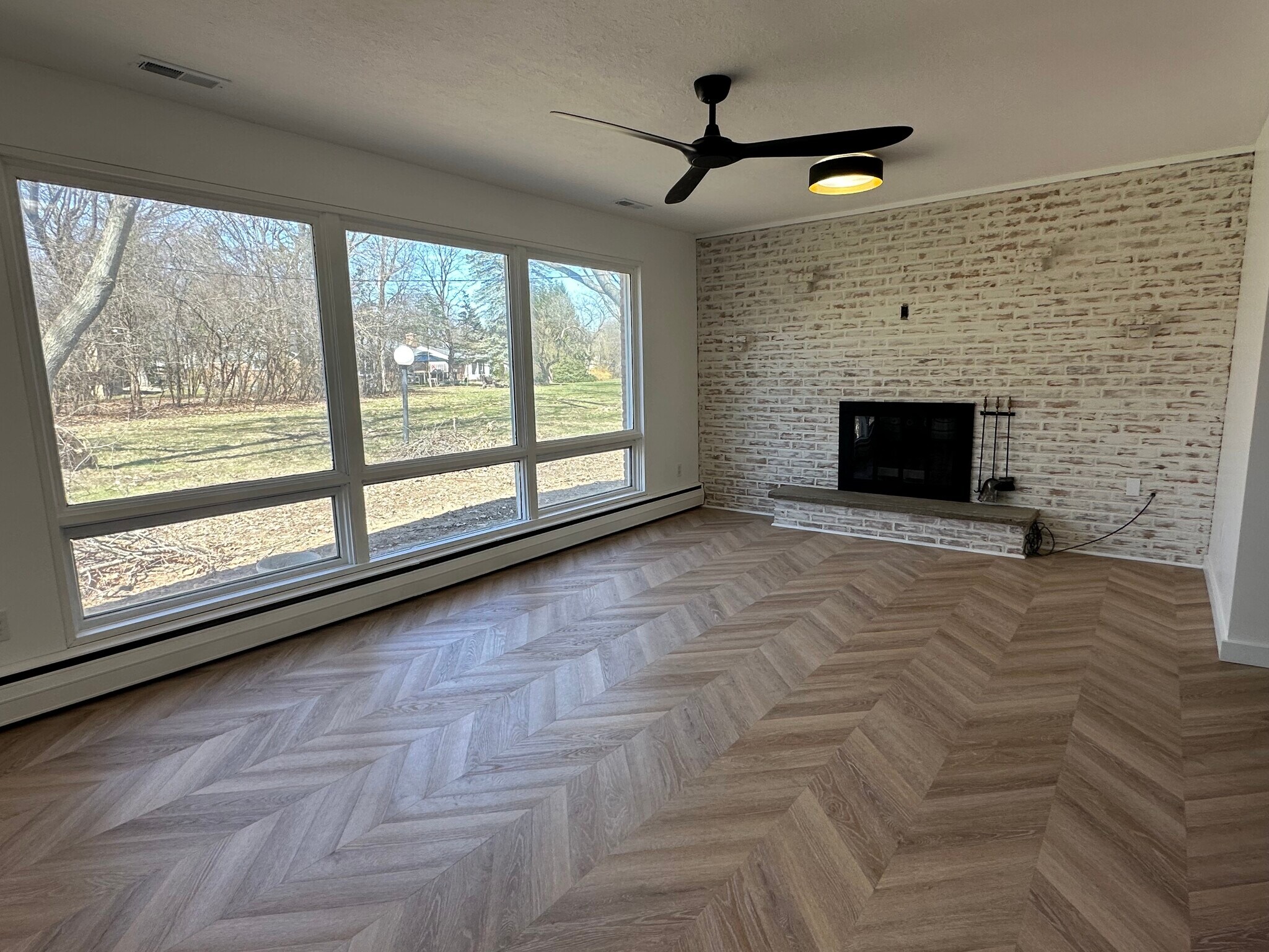 Building Photo - 3711 Ruthland Dr