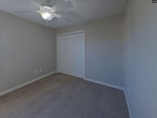 Building Photo - 420 Hedge Grove Ln