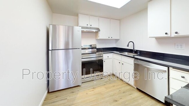 Building Photo - 3717 St Nicholas Ave