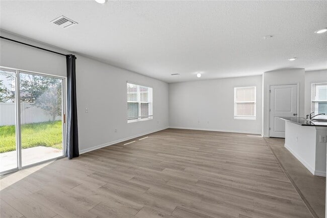 Building Photo - 32745 Pez Landing Ln