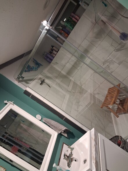 Building Photo - 936 Pineclair Dr SW