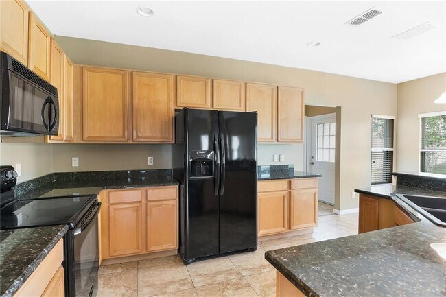 Building Photo - 10706 Cypress Trail Dr