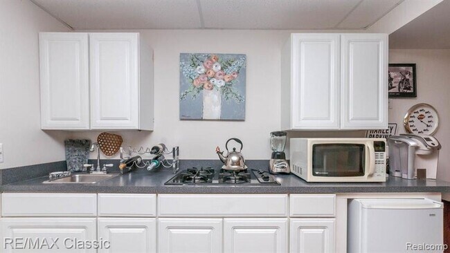 Building Photo - AVAILABLE - Waterfront Home!