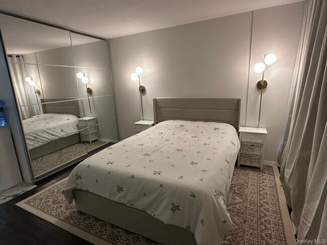 Building Photo - 150-38 Union Tpke Un