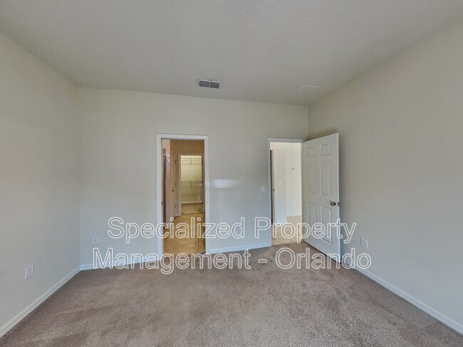 Building Photo - 3417 Soaring Dr