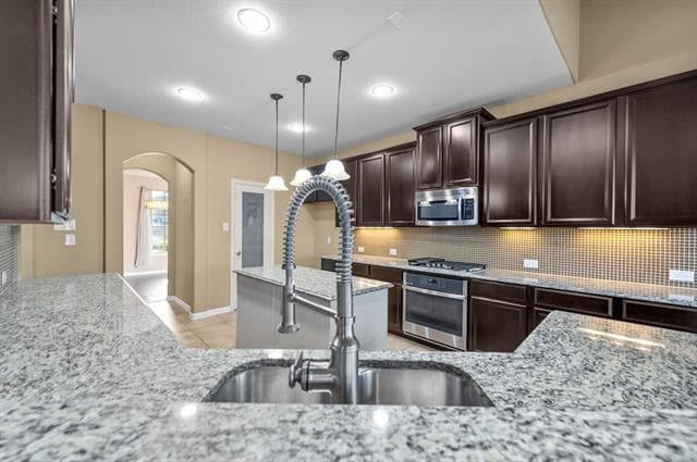 Building Photo - 1924 Lewis Crossing Dr