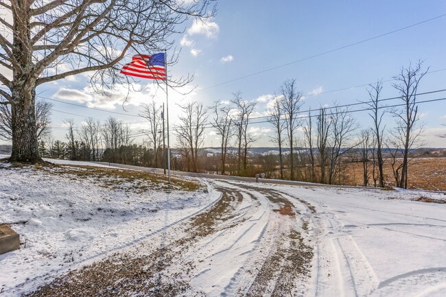 Building Photo - 11580 Highland Park