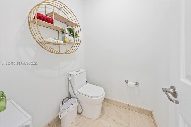 Building Photo - 6933 NW 104th Ct