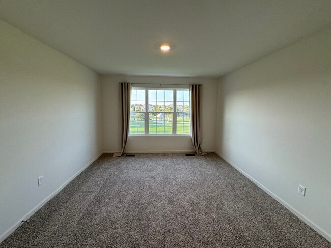 Building Photo - 3820 Bissel Dr