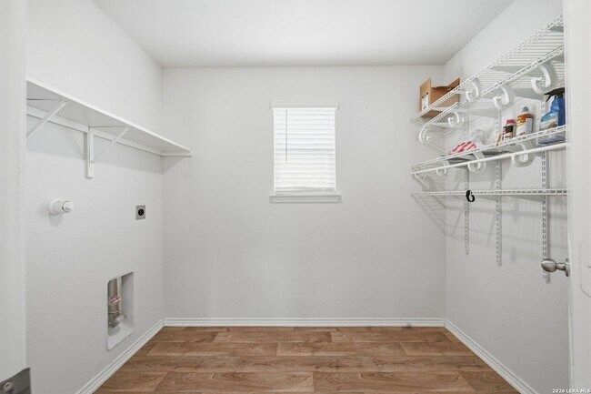 Building Photo - 6418 Dynamic Sound