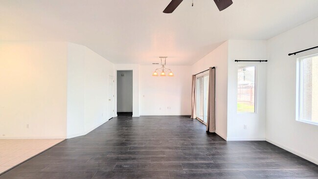 Building Photo - Very cute Single Story Single Family in Elk Grove