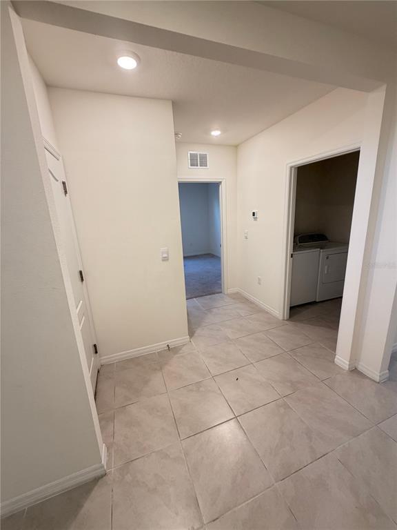 Building Photo - 804 Horsetail Dr