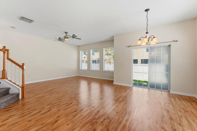 Building Photo - 595 52nd Ave N