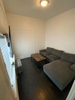 Building Photo - 122 Wayne St