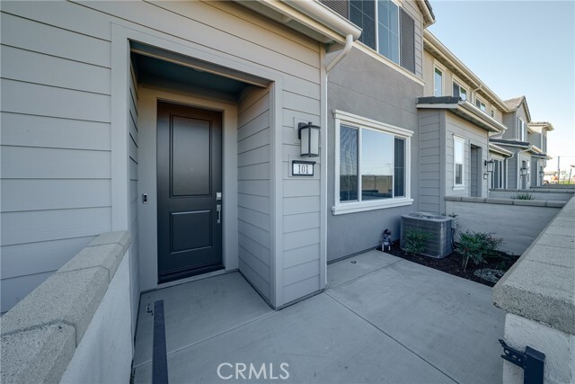 Building Photo - 3560 S Eichler Paseo