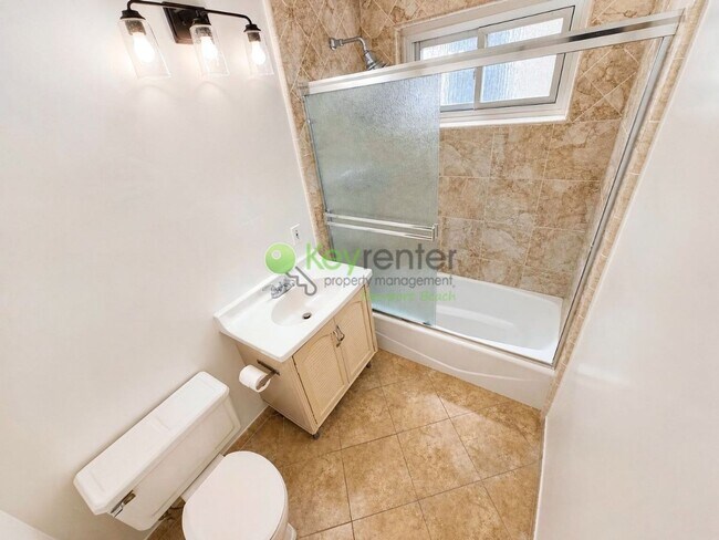 Building Photo - 1510 W Oceanfront