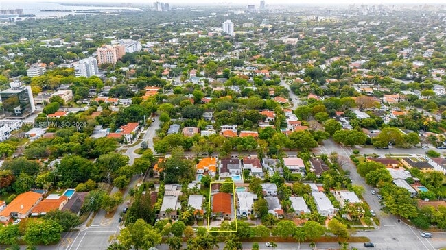 Building Photo - 426 SW 26th Rd