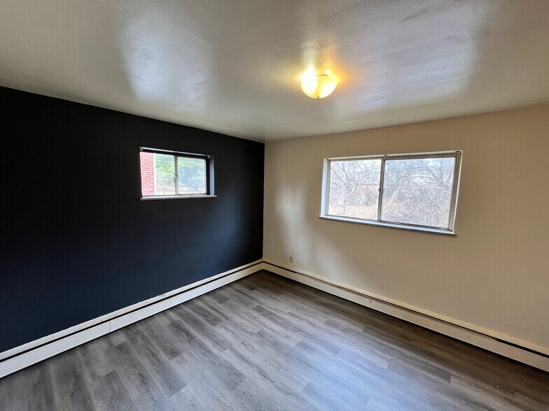 Building Photo - 3222 Harry Lee Ln