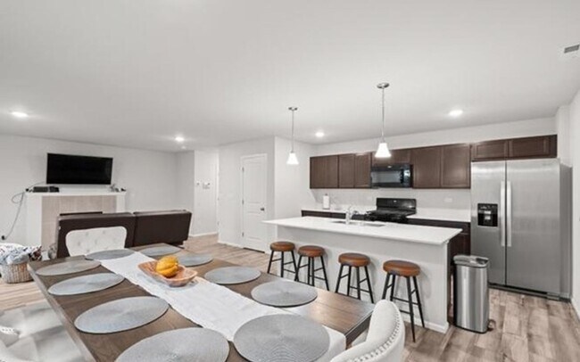 Building Photo - Like-New Amazing 4 bedroom property in Sultan, WA