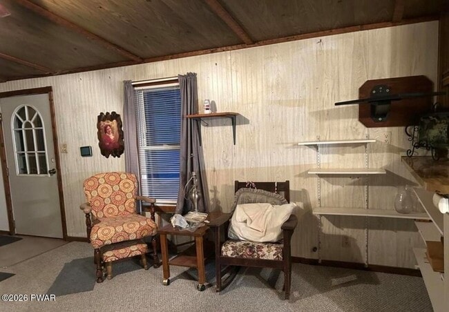 Building Photo - 223 Daniels Rd