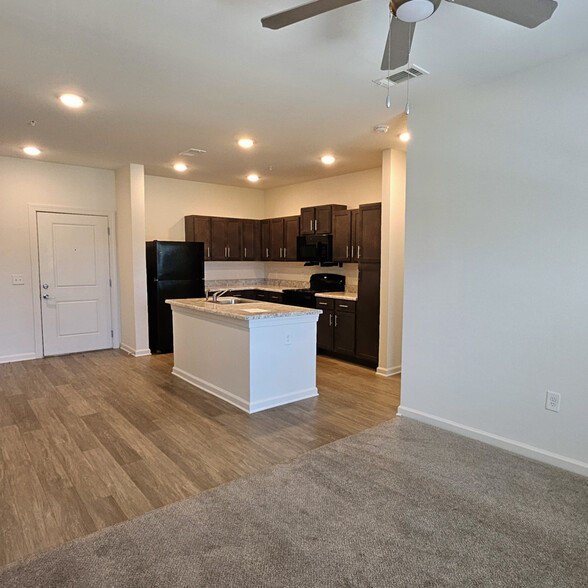 Open floor plan - Parkside at Quarry Yards