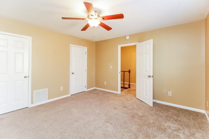 Building Photo - 767 Crooked Run Rd