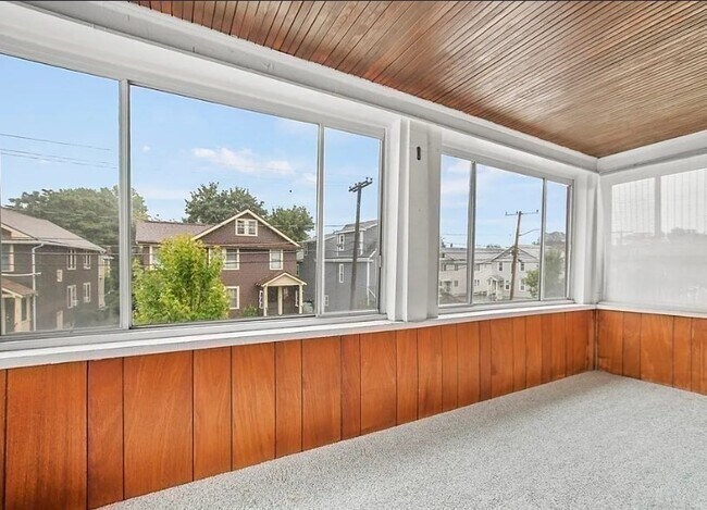 Building Photo - 358-360-360 Arlington St