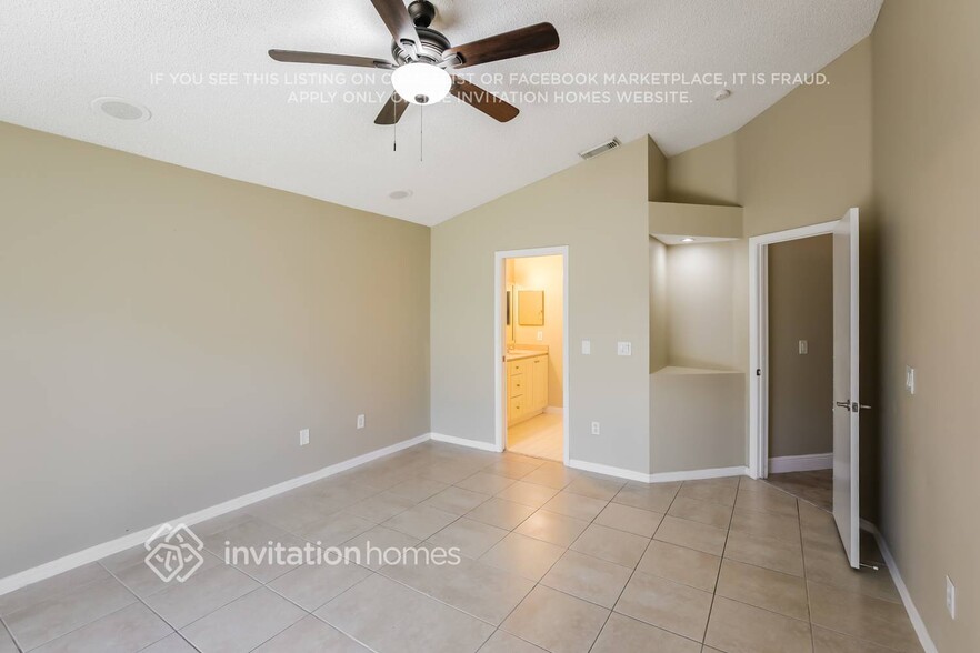 Building Photo - 2033 NW 178th Way