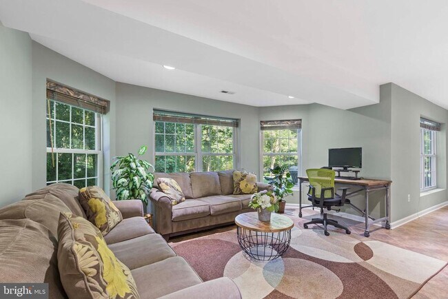 Building Photo - 12980 Highland Oaks Ct