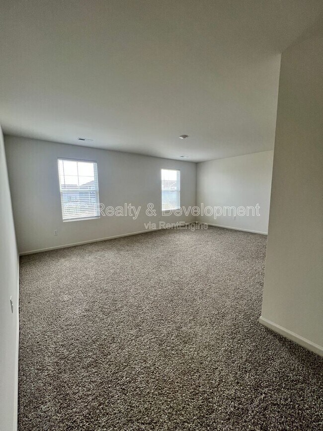 Building Photo - 3233 Lehman Crossing