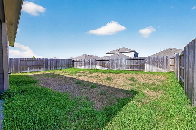 Building Photo - 16737 Oak Bough Dr