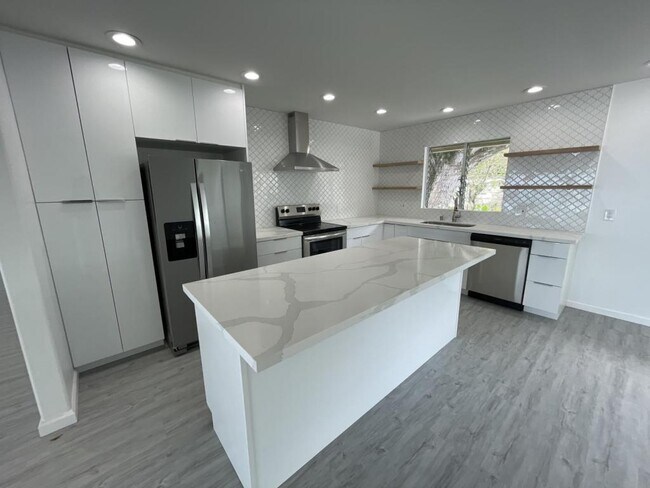 Building Photo - 47-218-218 Kamehameha Hwy