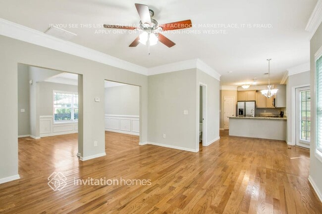 Building Photo - 2507 Brentford Pl